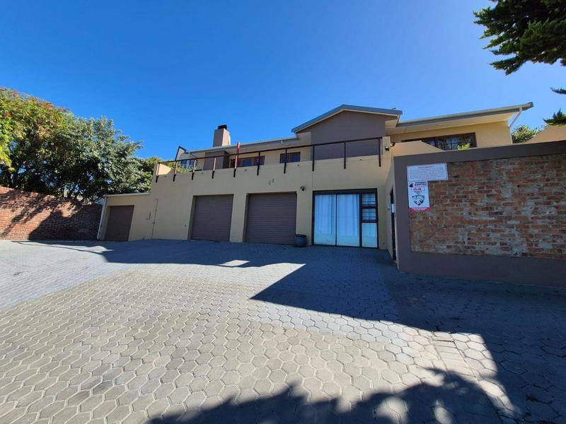 7 Bedroom Property for Sale in Dana Bay Western Cape